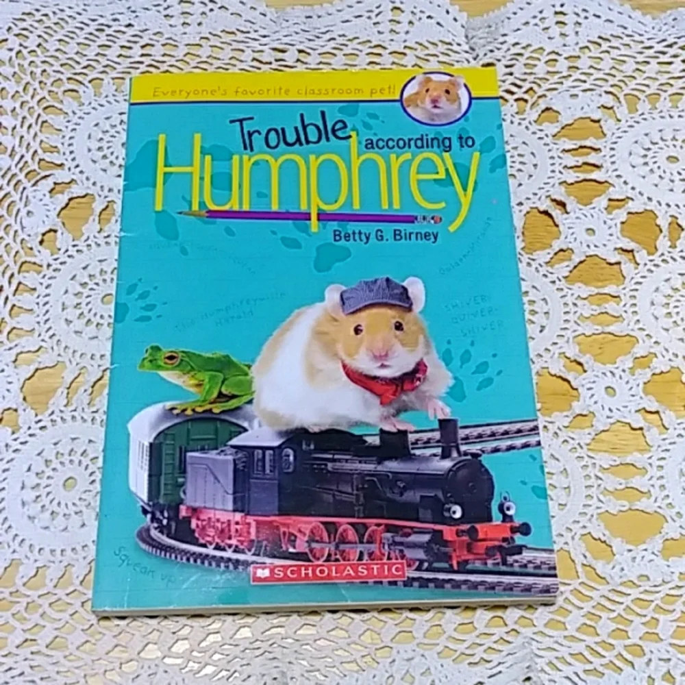 Friendship According to Humphrey, Trouble According to Humphrey Chapter Books